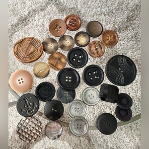 Vintage Assortment Of Mid Century Buttons Brown Black Mix Plastic Shell Fabric